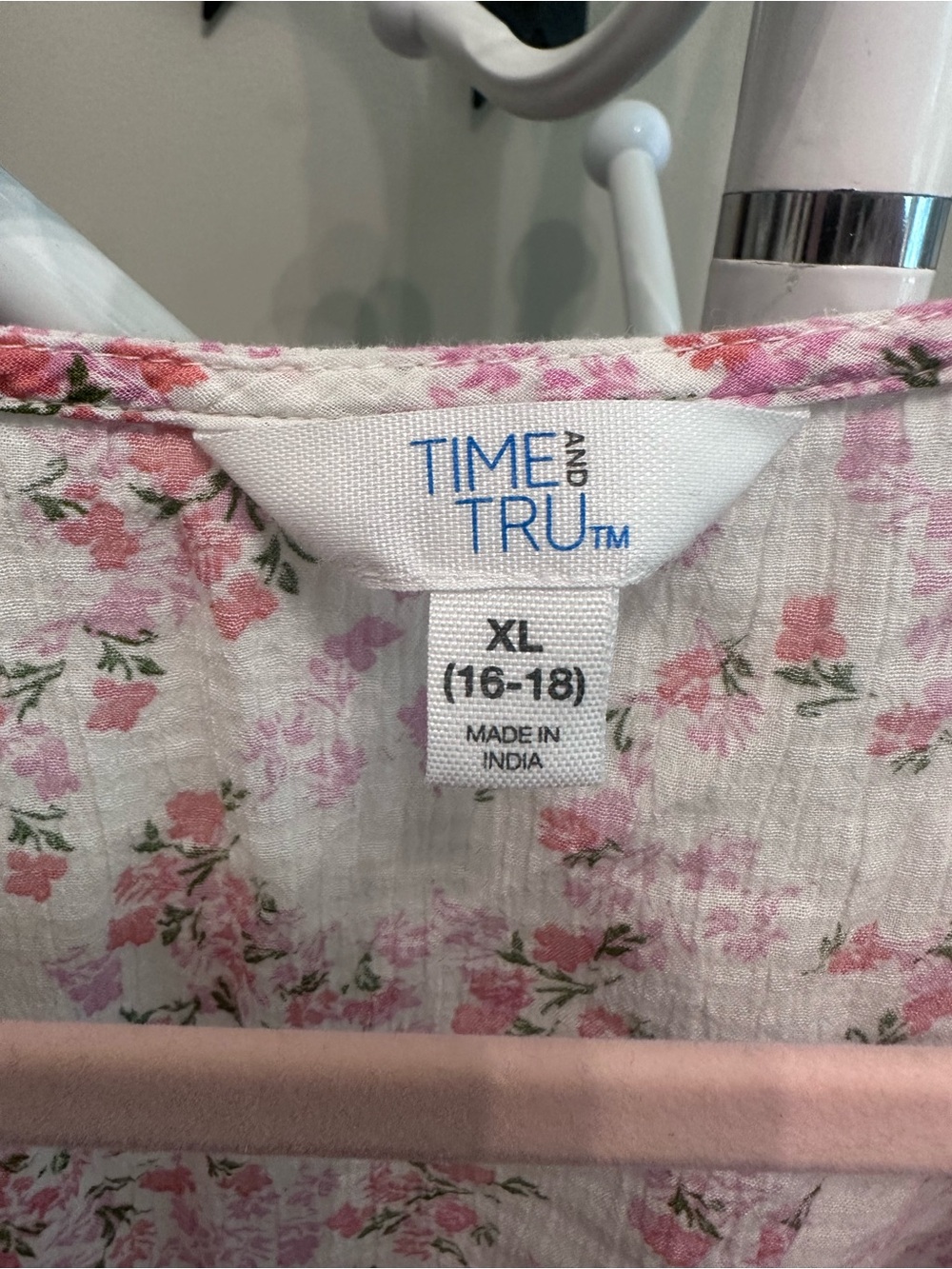 Time and Tru Pink Floral Ruffle Tie-Waist Peplum Top - Picture 3 of 3